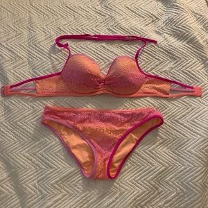 Victoria’s Secret bikini